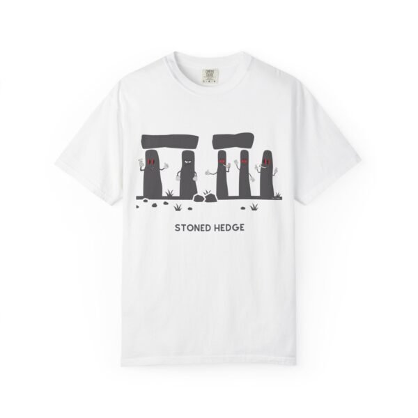 1043580101014521065_2048-1.jpeg This stoned hedge t-shirt features the grey rocks smoking joints