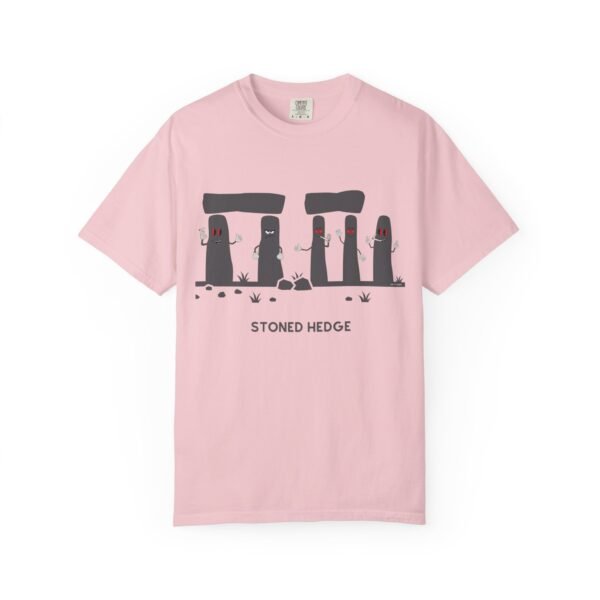 9818940769405815929_2048-1.jpeg This stoned hedge t-shirt features the grey rocks smoking joints