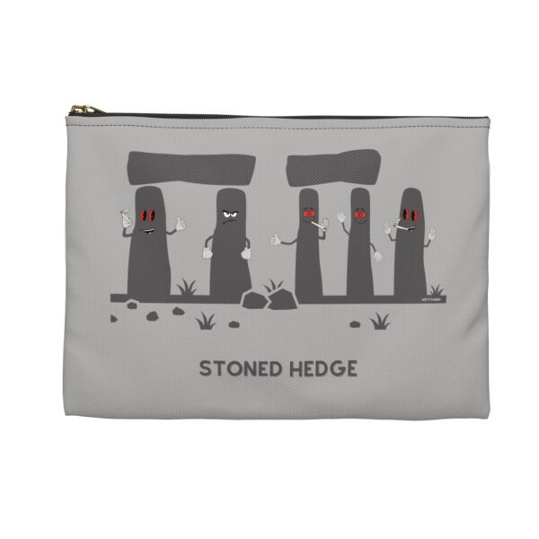 This stoned hedge pouch features the grey rocks smoking joints.