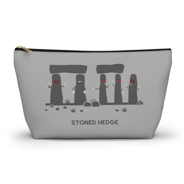 Front (83) This stoned hedge pouch t-bottom features the grey rocks smoking joints.