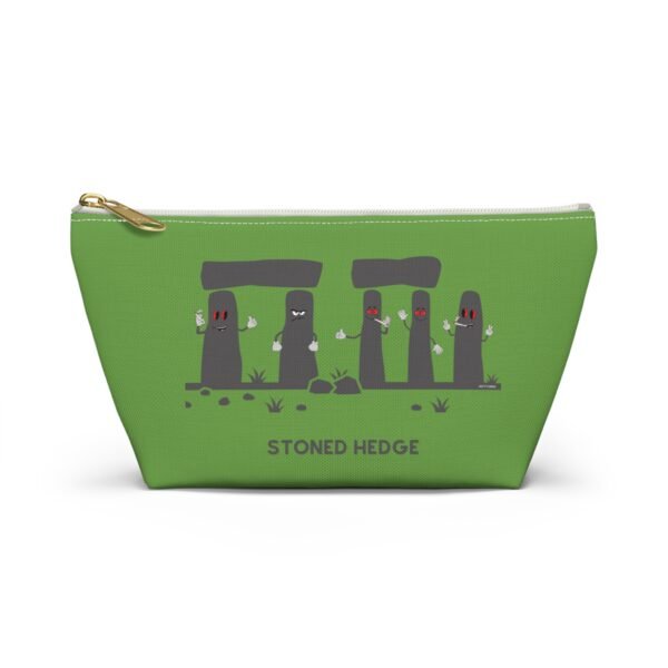 Front (85) This stoned hedge pouch t-bottom features the grey rocks smoking joints.