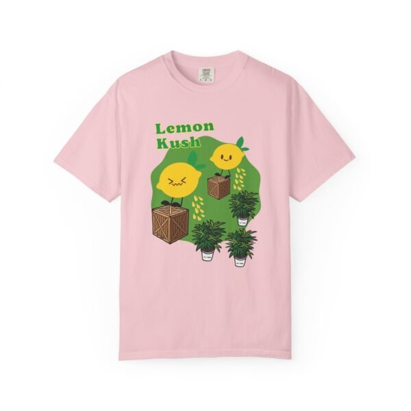 This Lemon Kush T-shirt features two weed leaves two lemons standing on boxes squirting lemon juice on weed plants like they are peeing on them. "Lemon Kush is written above the lemons with a green background.