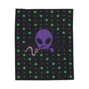 9762308138043204570_2048.jpeg Purple Alien Portal blanket features a purple alien popping out of a black hole smoking a blunt. weed pattern behind alien